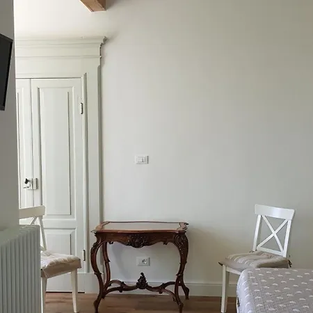 Don Filippo Oda ve Kahvaltı Pacentro