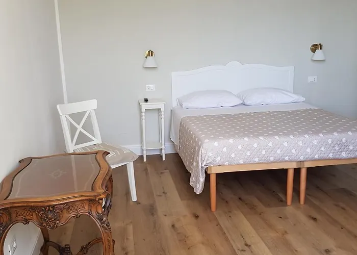 Oda ve Kahvaltı Don Filippo 3*